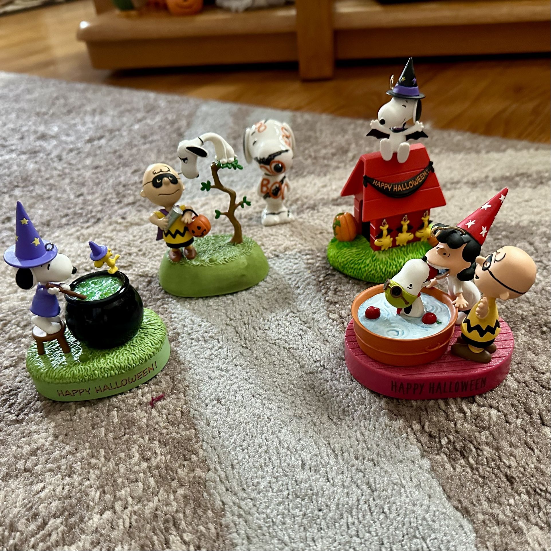 Snoopy 4 Music Halloween Ornaments