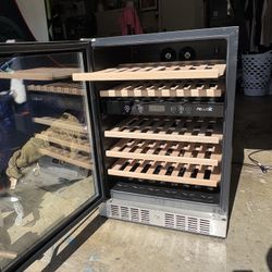 New Air Wine Cooler Brand New Condition. 46 Bottle Storage With Dual Temp Controllable Upper And Lower Beach Wood Rack 