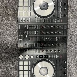 Pioneer DDJ-SX DJ Controller