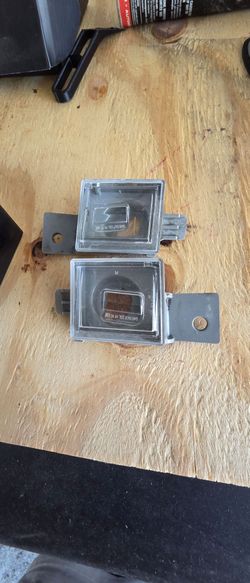GMC TAG LIGHTS