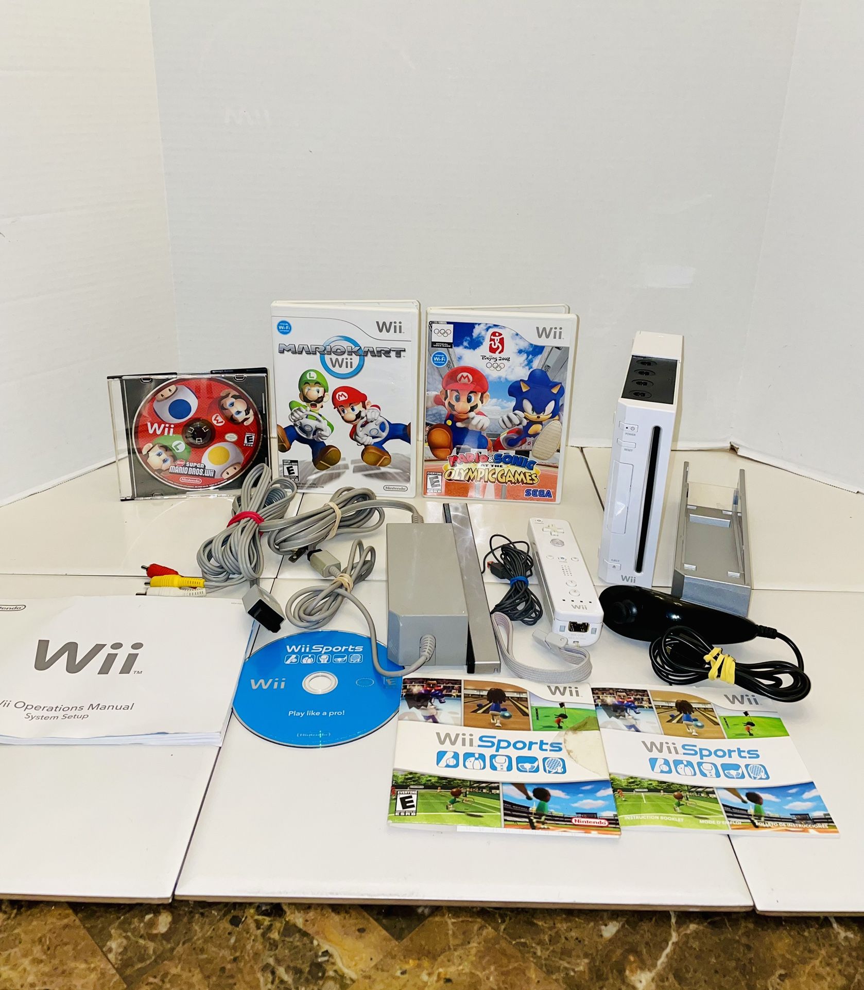 Nintendo Wii Original RVL-001 (GameCube Compatible) Video Game System Bundle With Mario Kart & Video Games Console