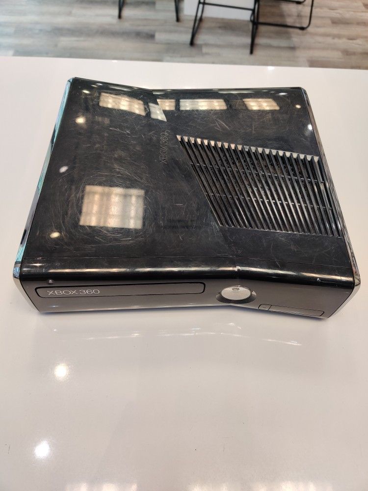 Microsoft Xbox 360 S Slim 250GB Black With 38 Games 