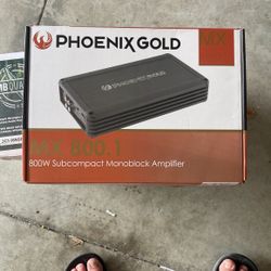 Phoenix Gold 800W Subwoofer Amplifier NIB