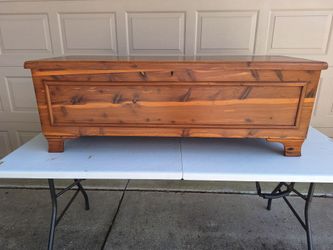 Vintage 1948 Red Cedar Hope Chest – Beautifully Refinished