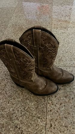 Little boys Laredo western boots size 9.5 D