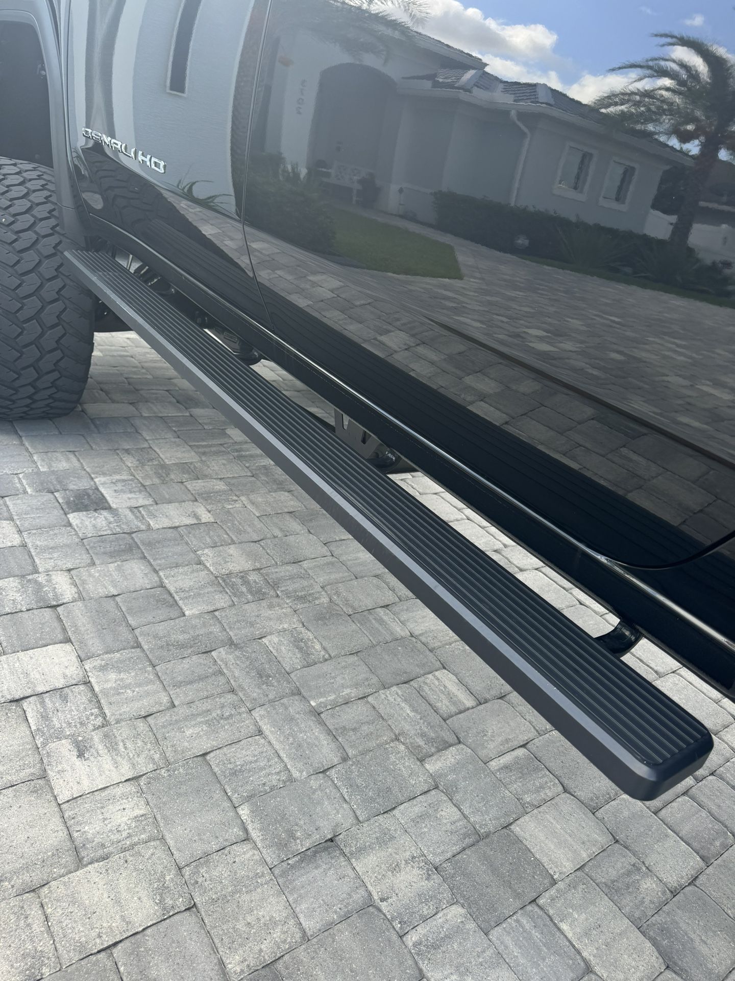 Running Boards For 2020-2022 GMC 2500 Crew Cab