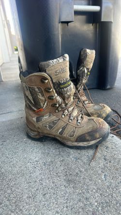 Girls hunting boots
