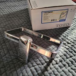 TOTO Upton: Towel Ring - Polished Chrome