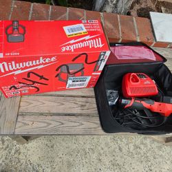 Milwaukee M12 360 Spector Kit