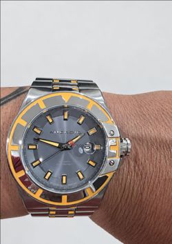 Android Men’s Automatic 200m Two-Tone Stainless Steel Gray Dial 51.6mm Date