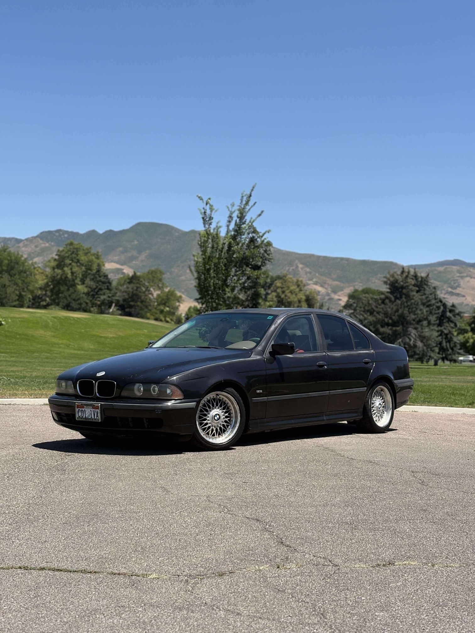 2000 BMW 528i