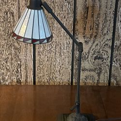 19 Inch Lamp With Glass Shade 