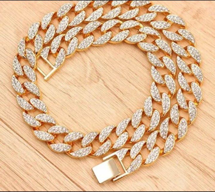 Iced Out Miami Cuban Choker Chain Necklace | 16mm | Gold