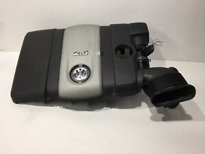 Volkswagen Jetta mk5 engine cover / air filter