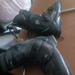 Ski Boots Adults. $20