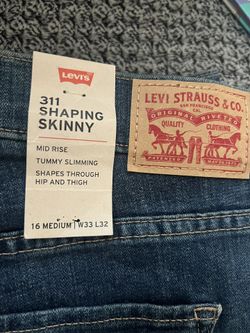 Levis women jeans size 16 new with tags