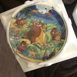 4 Disney Plates Lion King
