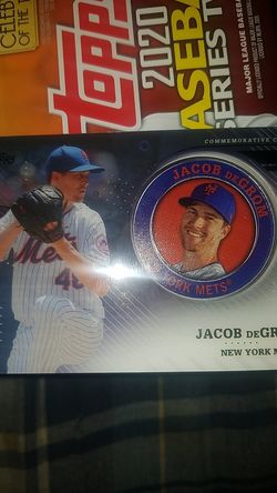 TOPPS 2020 PLAYER MEDALLION CARD