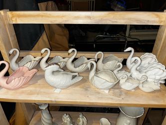 Fine china sets and statues, different prices