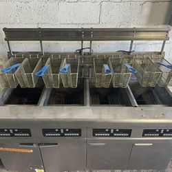 Frymaster 4 Unit Gas Fryer w/Filter System