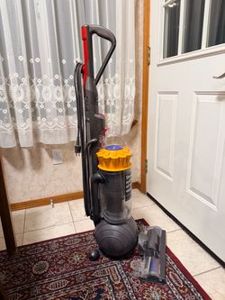 Dyson Ball Upright Multi Floor Bagless Vacuum Cleaner