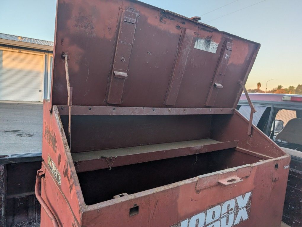 Job Box Toolbox 60 In 