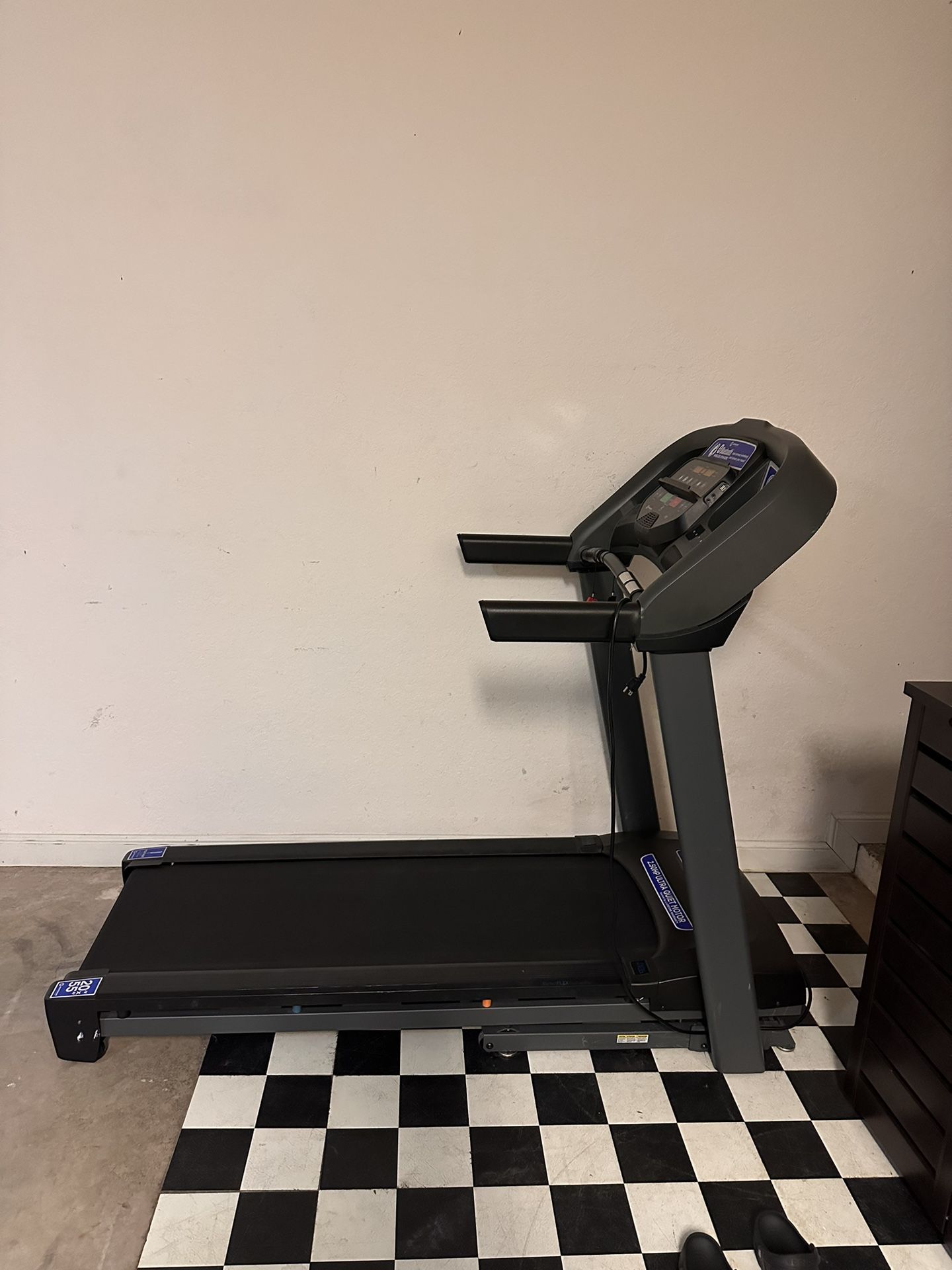 Treadmill With Incline