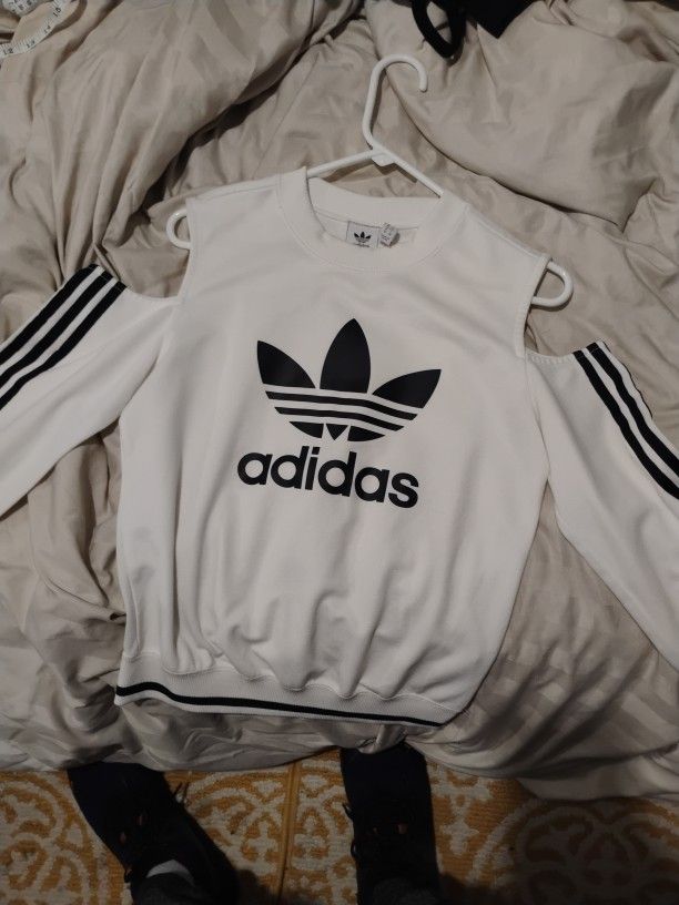 Women's Adidas Shoulderless Sweat Shirt  25$