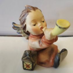 Vintage Hummel Goebel Tuneful Angel w Horn & Lantern 2.5" Sitting Figurine.