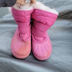 snow boots size 1