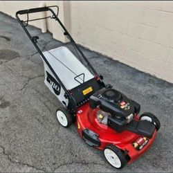Toro Recycler Self-Propelled Lawnmower 