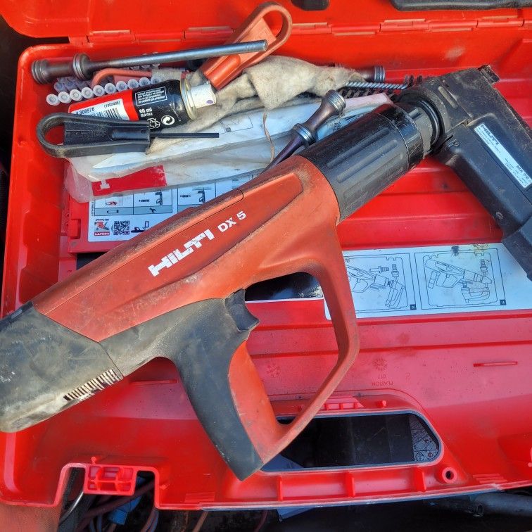 HILTI DX5 nail Guns