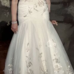 Moving Sale – Everything Must Hi