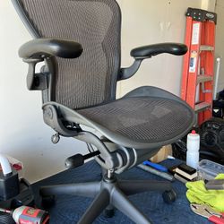 Herman Miller Aeron Office Chair Size B