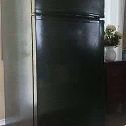 Winia Refrigerator  Used