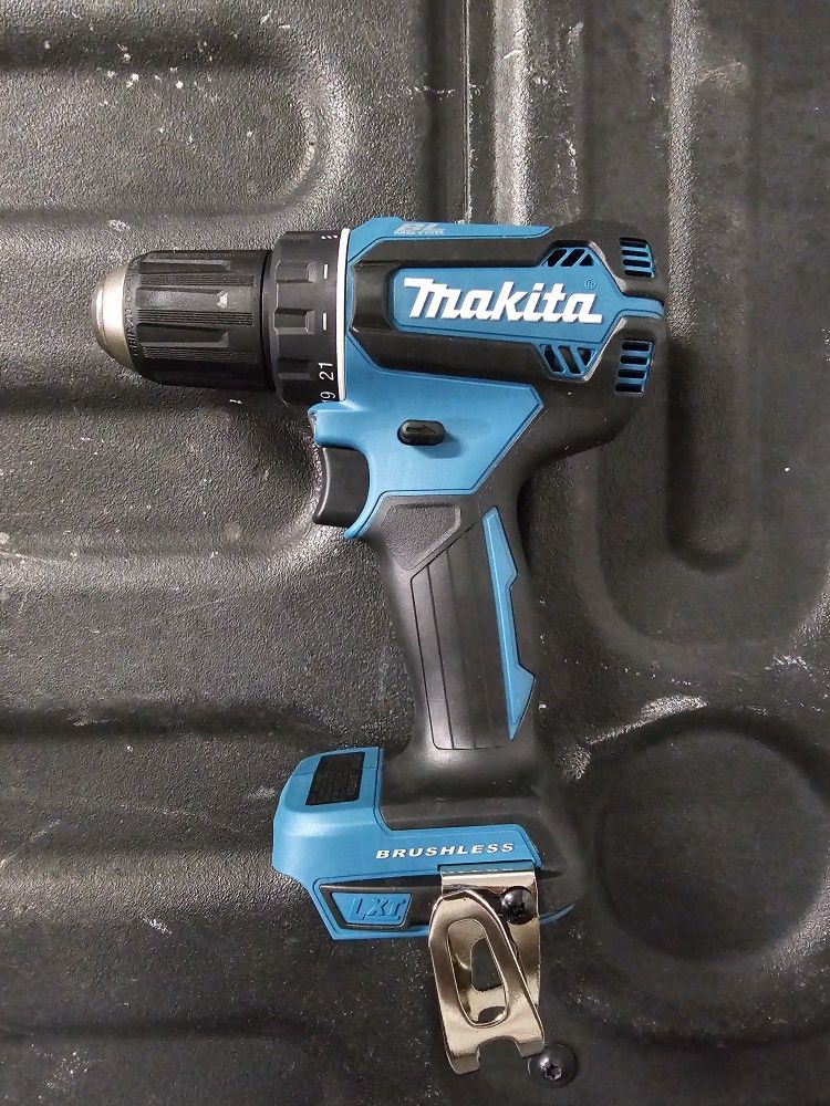 Makita 18v Lxt Brushless Driver Drill