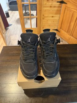Jordan 4 Black Cat Size 9.5