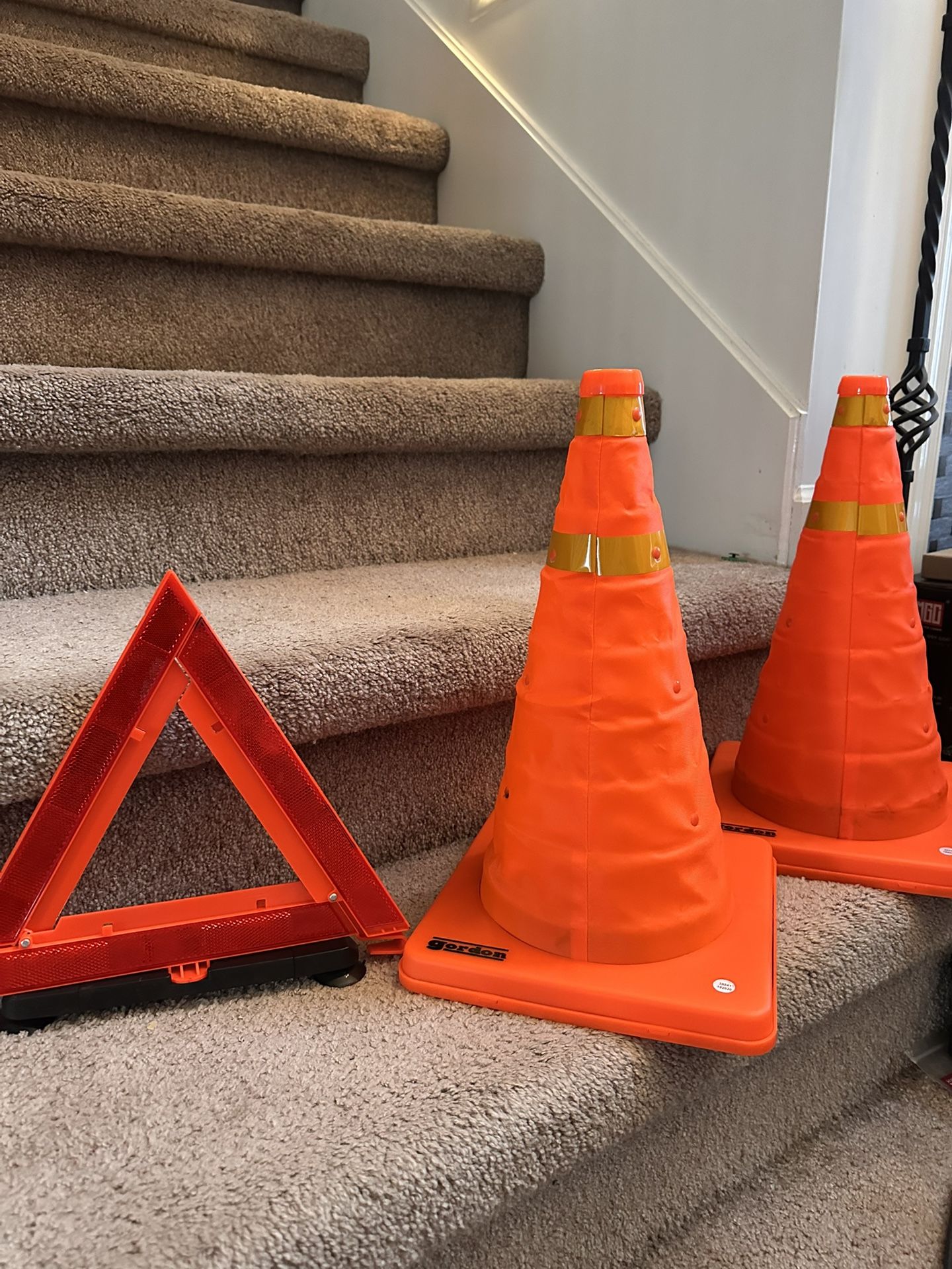 Foldable Emergency Warning Triangle Reflective Roadside Hazard Safety Sign