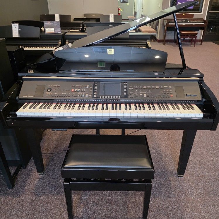 Yamaha Clavinova CVP
309 Digital Grand Piano