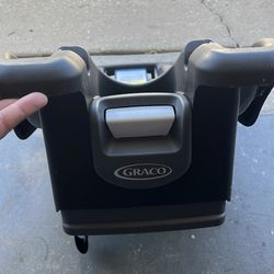 Graco Click Connect base for car seat
