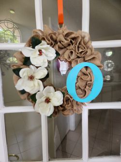 Burlap Wreath Decor 