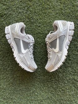 Nike Vomero 5 Grey