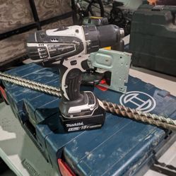 Makita Cordless Drill With Batt With Out Charger 