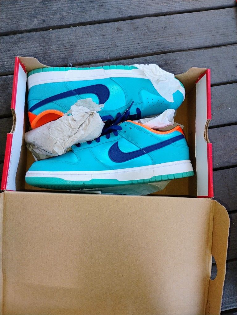 Nike Dunks Low