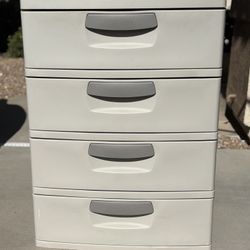 Sterilite Storage Containers In Various Sizes
