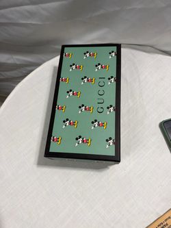 Gucci x Disney Mickey Mouse empty box with shoes dust