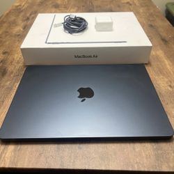 13” 2024 MacBook Air M3 24GB RAM 512GB Storage
