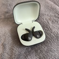 beats earbuds 