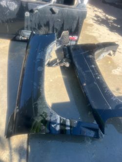 GMC Yukon 2004 Fender Pair