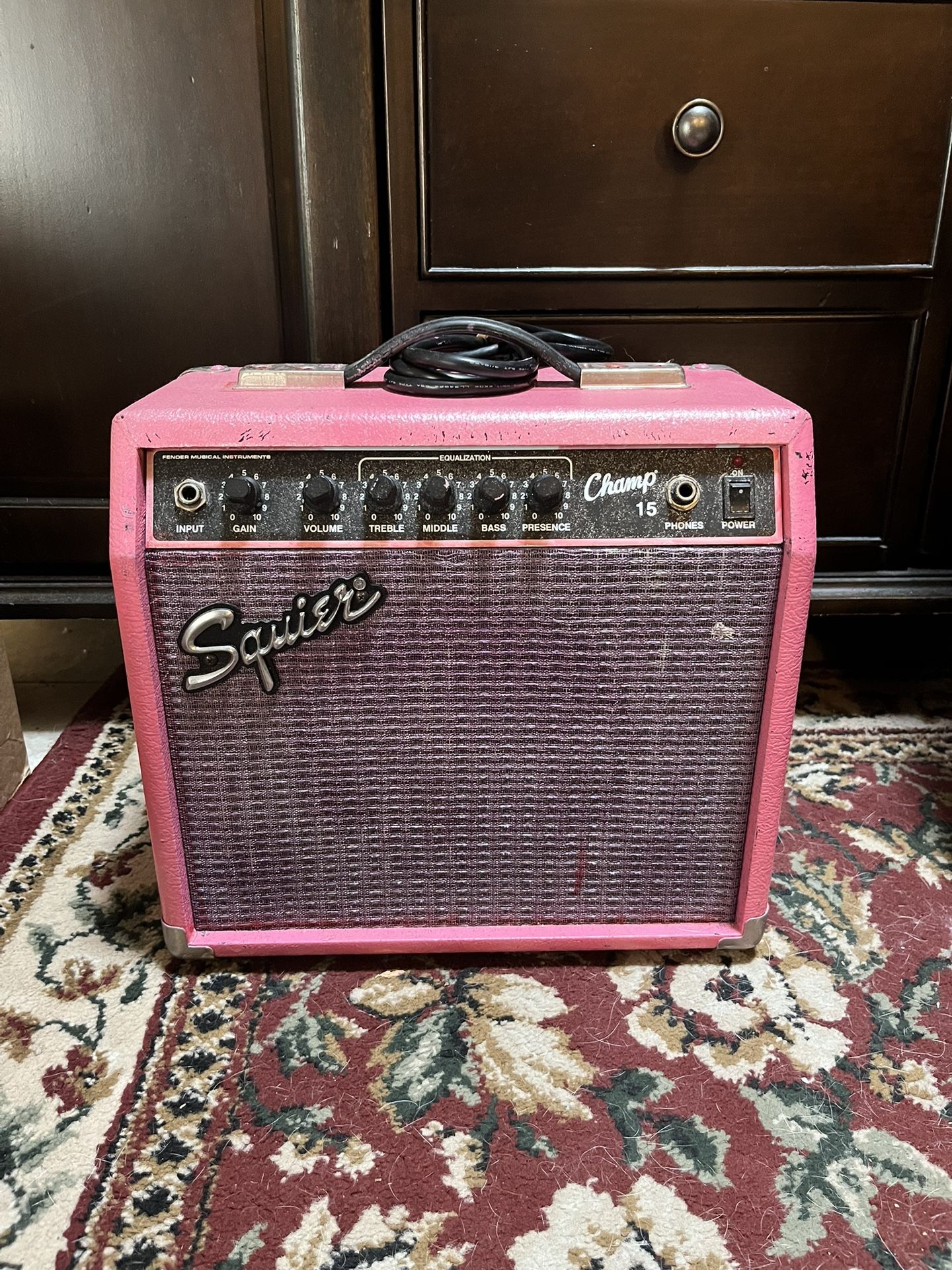Squier Champ 15 Guitar Amp